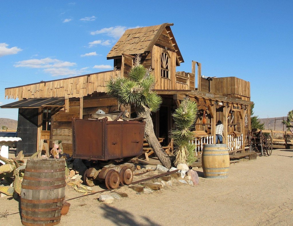 brown-ghost-town-3874-1280.jpg