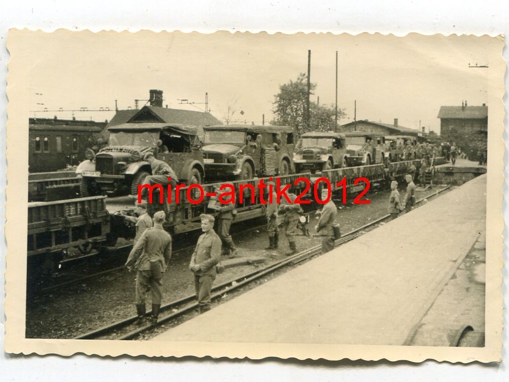 Foto, Wehrmacht, Verladung von PKW, Kübelwagen a