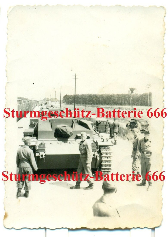 FOTO - STUG-BATTERIE 666 - STURMGESCHÜTZ - KOLON