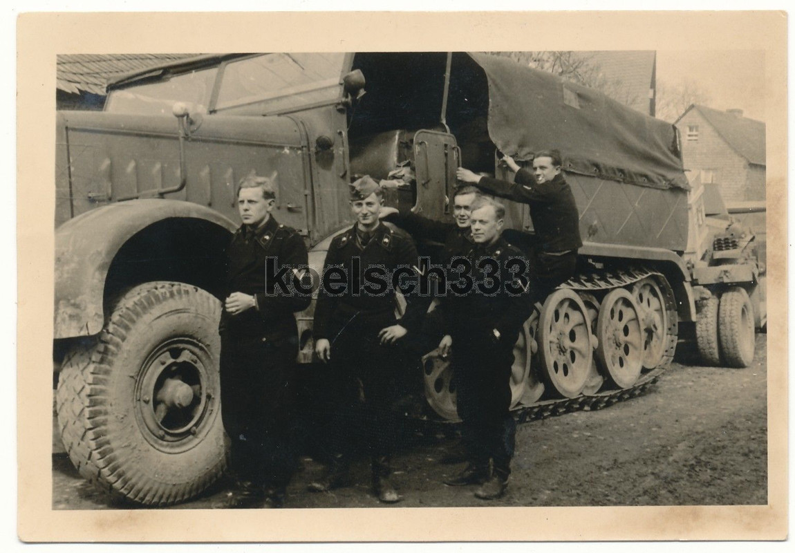 Halbkette Zugmaschine Panzer Tieflader Anhänger 