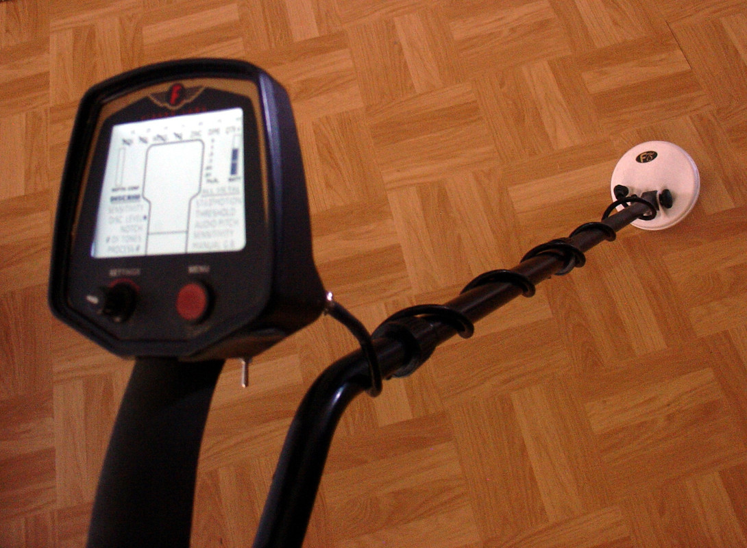 F75LTD-illuminated with sniper