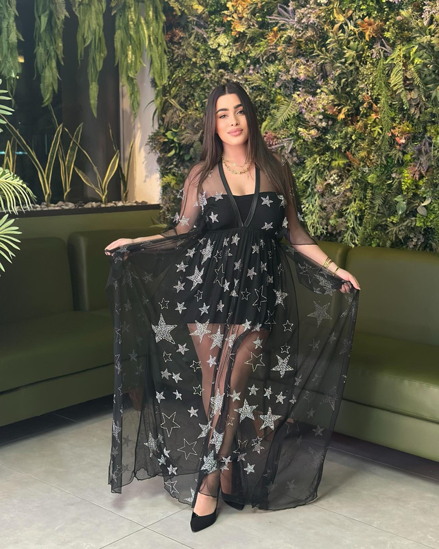 إليسا أندونيان صور 2026 | لقطات ساخنة - عري إليسا أندونيان 2025! Elissaandonian-1756227543710