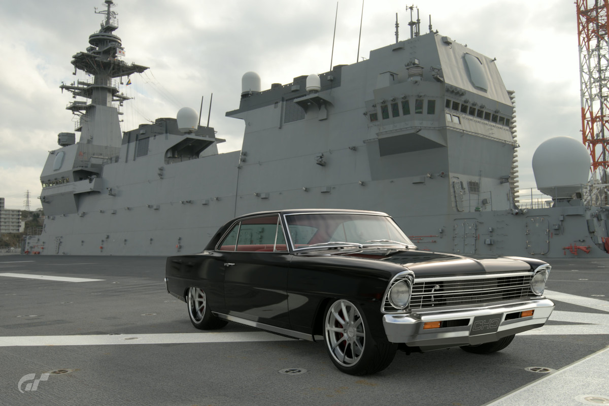 Izumo-klasse-helikoptercarrier.jpg