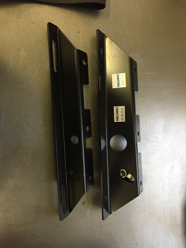 CC5EFB2C-AA20-4B75-8EFC-6F01F67D708E