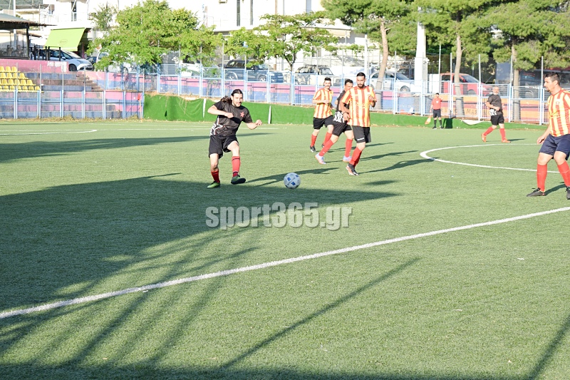 , &Mu;&alpha;&zeta;&iota;&kappa;&omicron;ύ &alpha;&theta;&lambda;&eta;&tau;&iota;&sigma;&mu;&omicron;ύ: &Nu;ί&kappa;&epsilon;&sigmaf; &gamma;&iota;&alpha; Tuba Libre, &Mu;&pi;&alpha;&rho;&tau;&sigma;&epsilon;&lambda;&iota;ώ&mu;&alpha; (&phi;&omega;&tau;&omicron; & &beta;ί&nu;&tau;&epsilon;&omicron;)