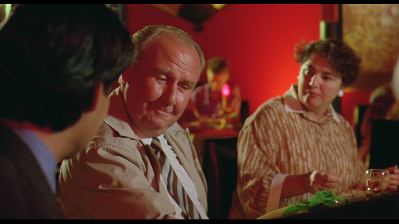 Muriel's Wedding (1994) (1080p BDRip x265 10bit EAC3 5.1 - Ainz)[TAoE]