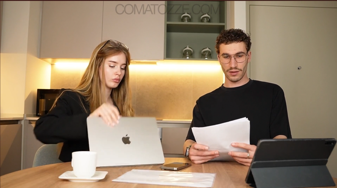 Comatozze-Secretary Comatozze Gets Pounded By Her Boss