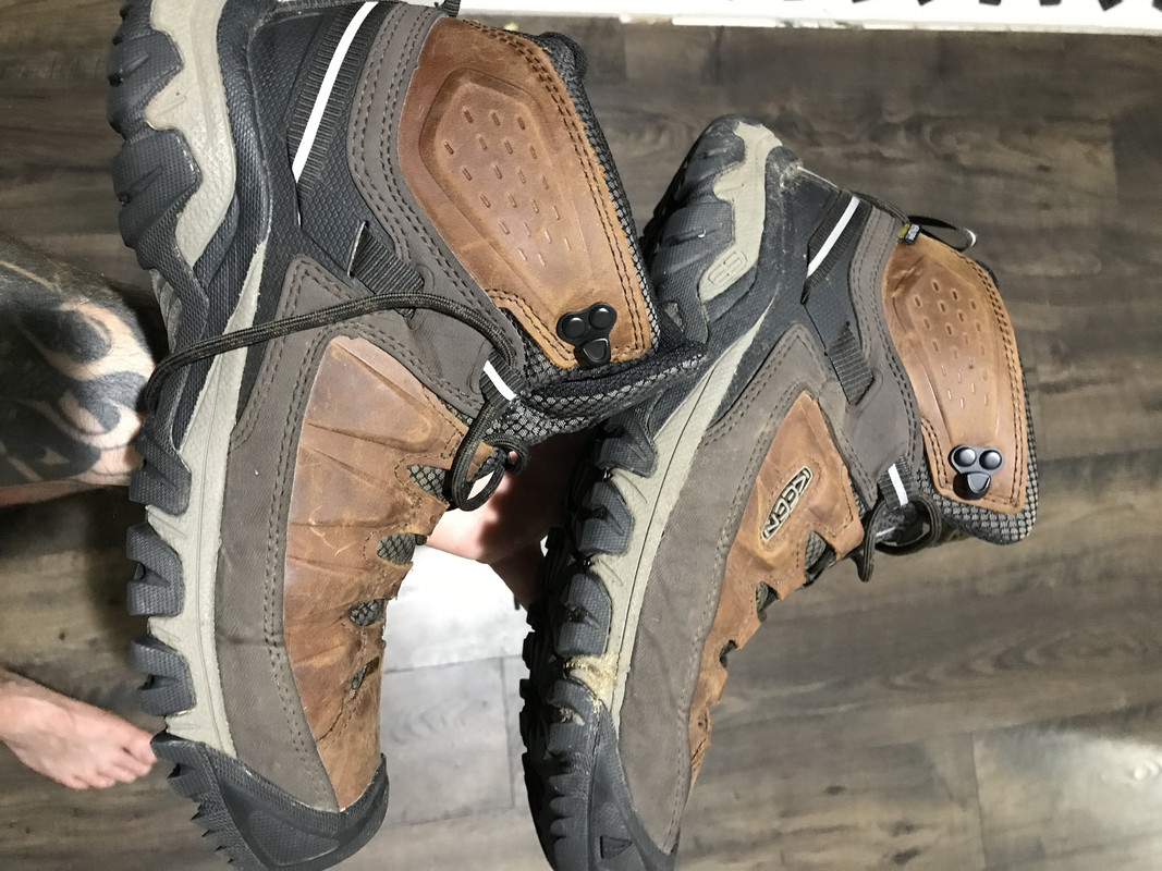 0C392CB3-640C-4591-AFA6-E54C9434FAEF