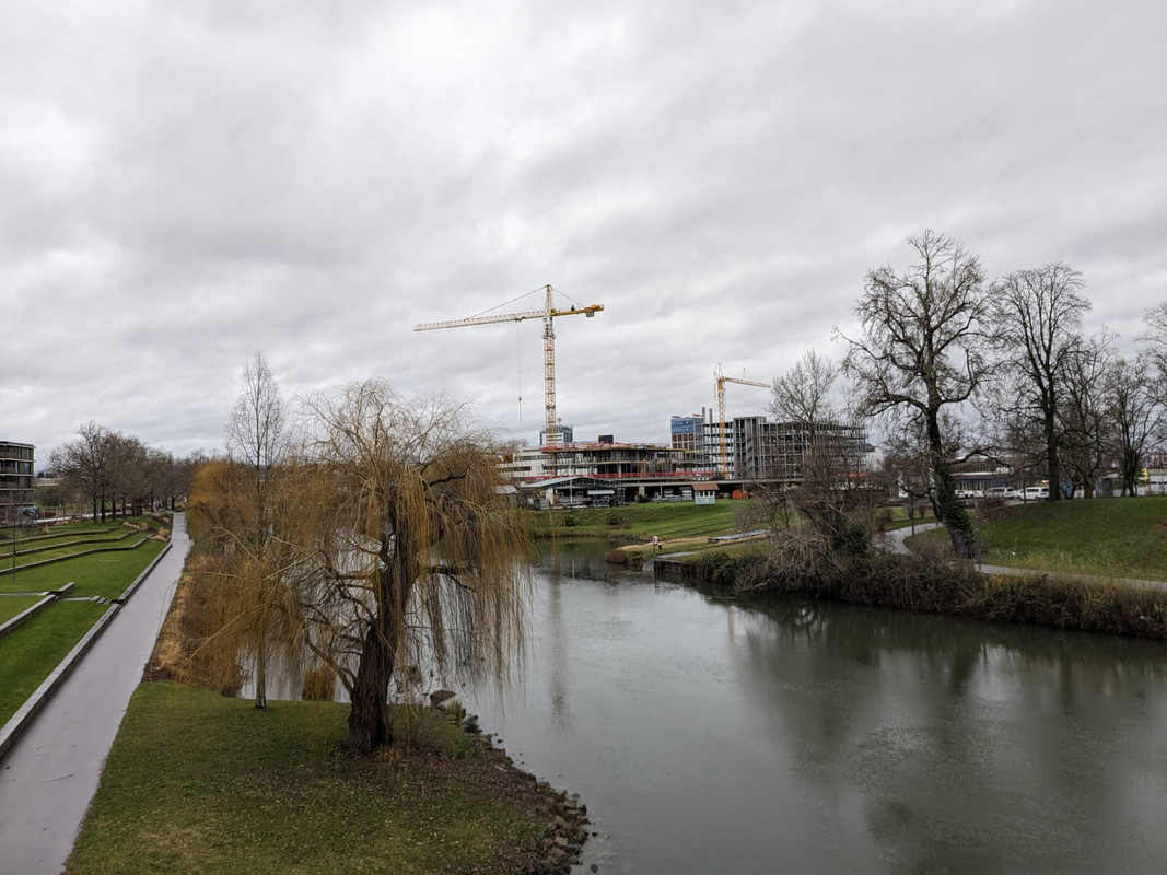 Campus-West-Turm-und-Parkhaus.jpg