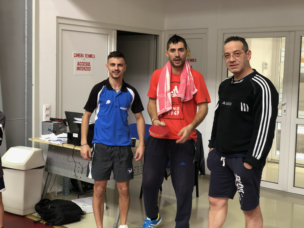 D8DC2C96-1047-4A3F-85A6-131D903EEB76