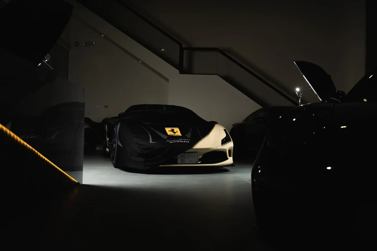 Ferrari F8 Indoor Artistic Cover