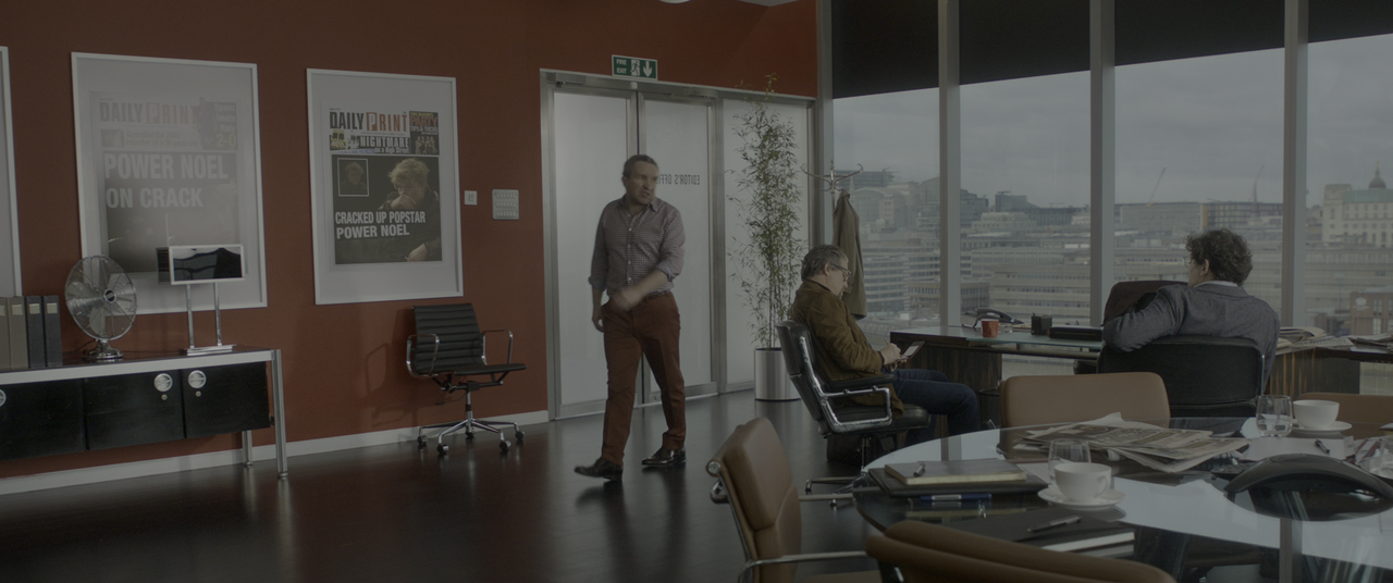 The Gentlemen (2020) [BluRay Rip 2160p HEVC 10bit-HDR ITA-ENG DD AC3-SUBS] [M@HD].mkv_snapshot_00.45