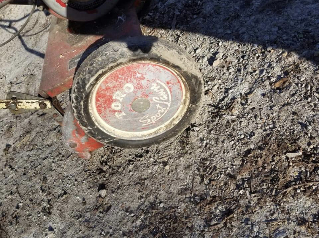 9F1B214C-7722-46B0-B147-1AE75853BB33