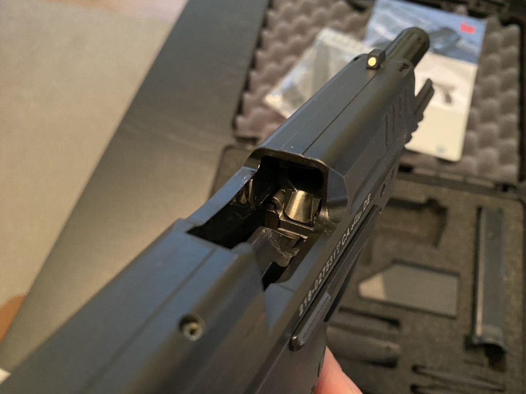 C1D561BA-39D6-477D-BAF6-AA2965480F89