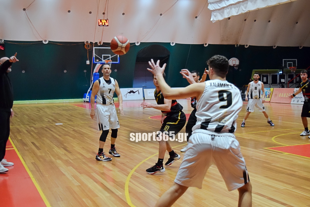 , &Mu;&alpha;&tau;&sigma;ά&rho;&alpha; &sigma;&tau;&eta;&nu; &Tau;έ&nu;&tau;&alpha;, &omicron; &Delta;ί&omega;&nu;&alpha;&sigmaf; &pi;ή&rho;&epsilon; &mu;&epsilon;&gamma;ά&lambda;&omicron; &delta;&iota;&pi;&lambda;ό &epsilon;&pi;ί &tau;&eta;&sigmaf; &Kappa;&alpha;&lambda;&alpha;&mu;ά&tau;&alpha; BC &mu;&epsilon; 92-81 &sigma;&tau;&eta;&nu; 2&eta; &pi;&alpha;&rho;ά&tau;&alpha;&sigma;&eta; (&phi;&omega;&tau;ό & &beta;ί&nu;&tau;&epsilon;&omicron;)
