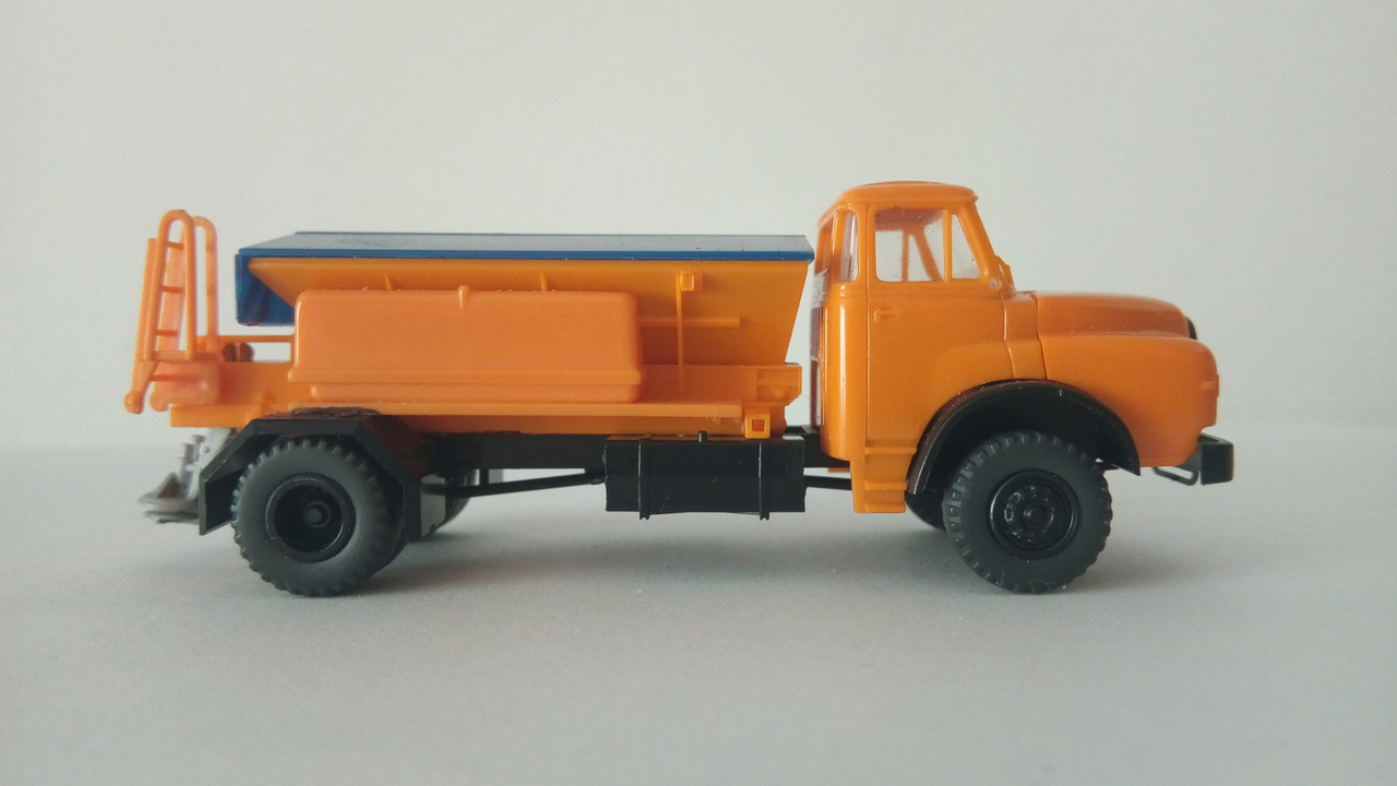 Mach (9798)