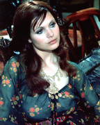 madeline-smith-b67