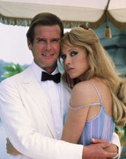 roger-moore-d01