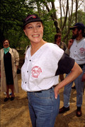 julie-andrews-md64