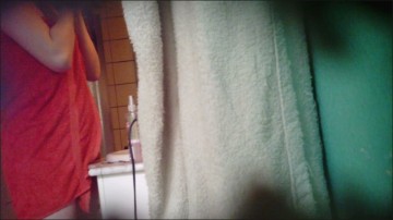 [Image: Voyeur14315140951.jpg]
