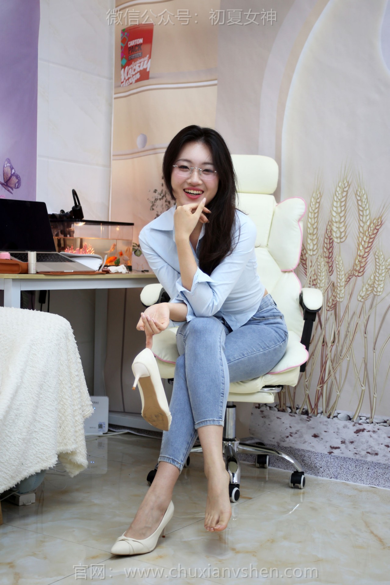 夏小小nude《初夏女神》写真，室内的，清新与优雅的双重享受插图6