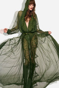 00059-norma-kamali-resort-2027-credit-brand
