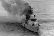 https://i.postimg.cc/xcpFVGBP/HMS-Sheffield-D-80-4-1982-1.jpg