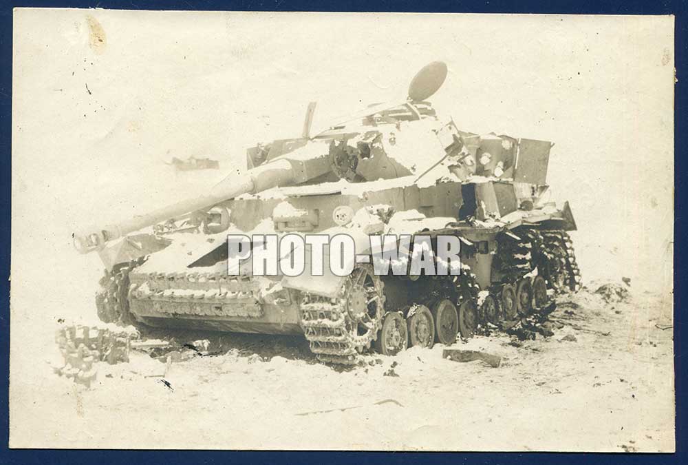  Pz.Kpfw. IV destroyed the same place and date (