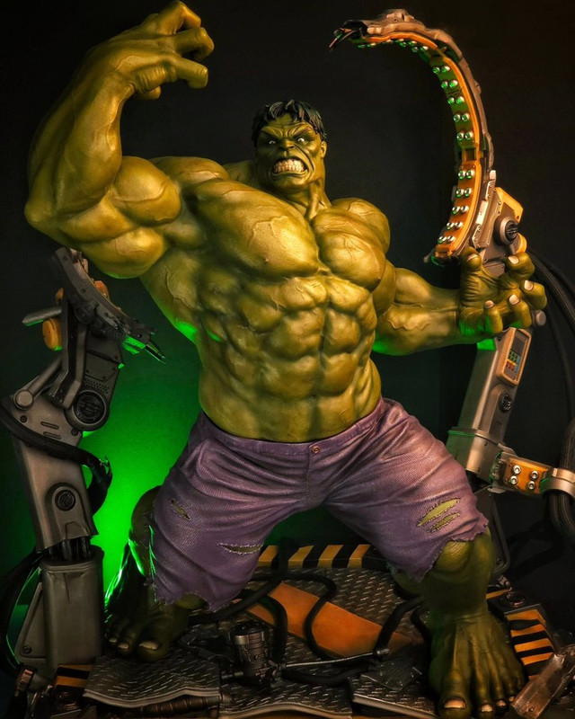 Premium Collectibles : Hulk Transformation 1/4 Statue 2