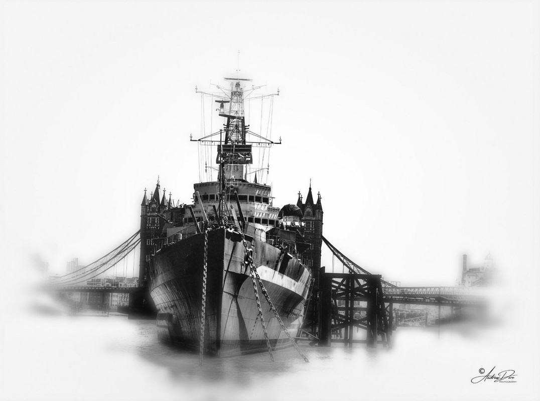 blacknwhite-HMS-belfast.jpg