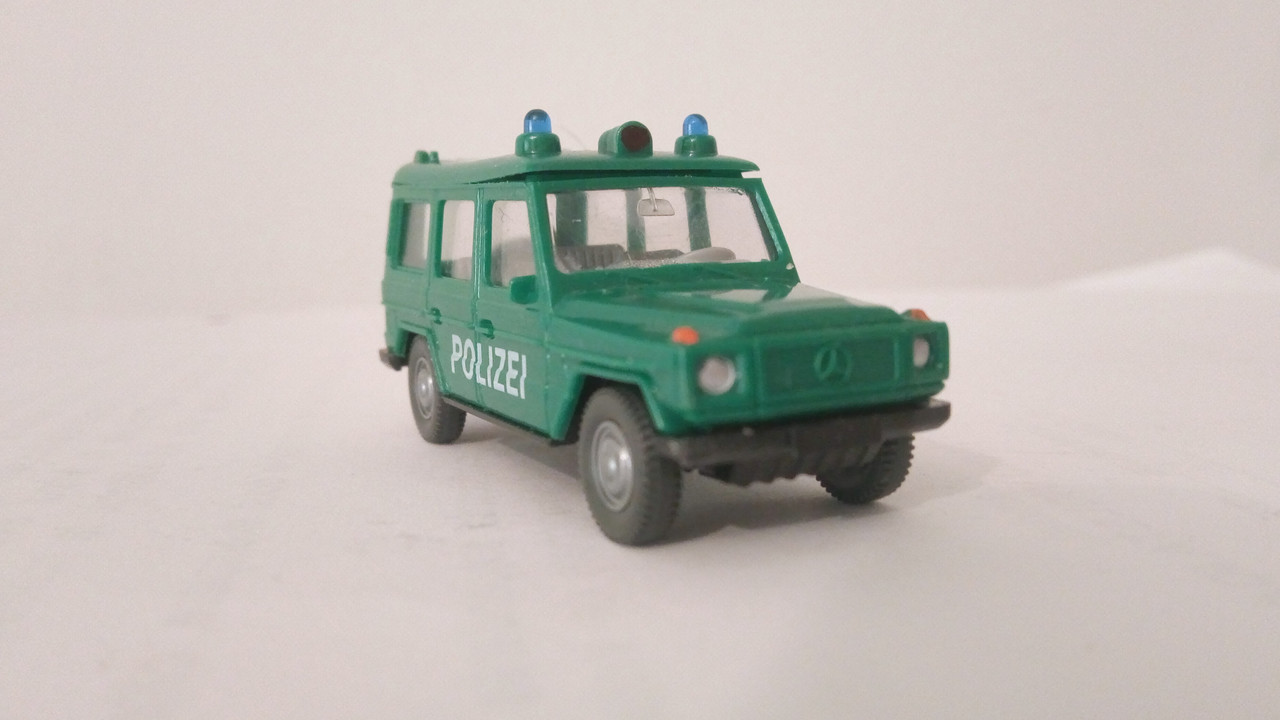 Mcht (8425)