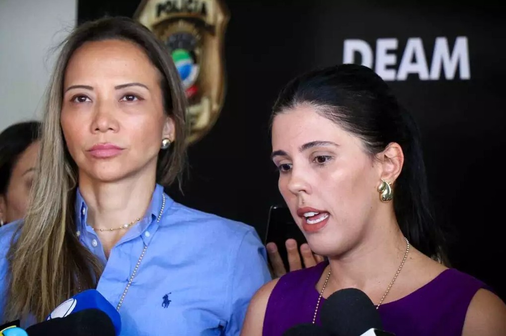 Elaine Benicasa, à esquerda, e Analu, à direita da imagem. (Foto: Henrique Kawaminami)