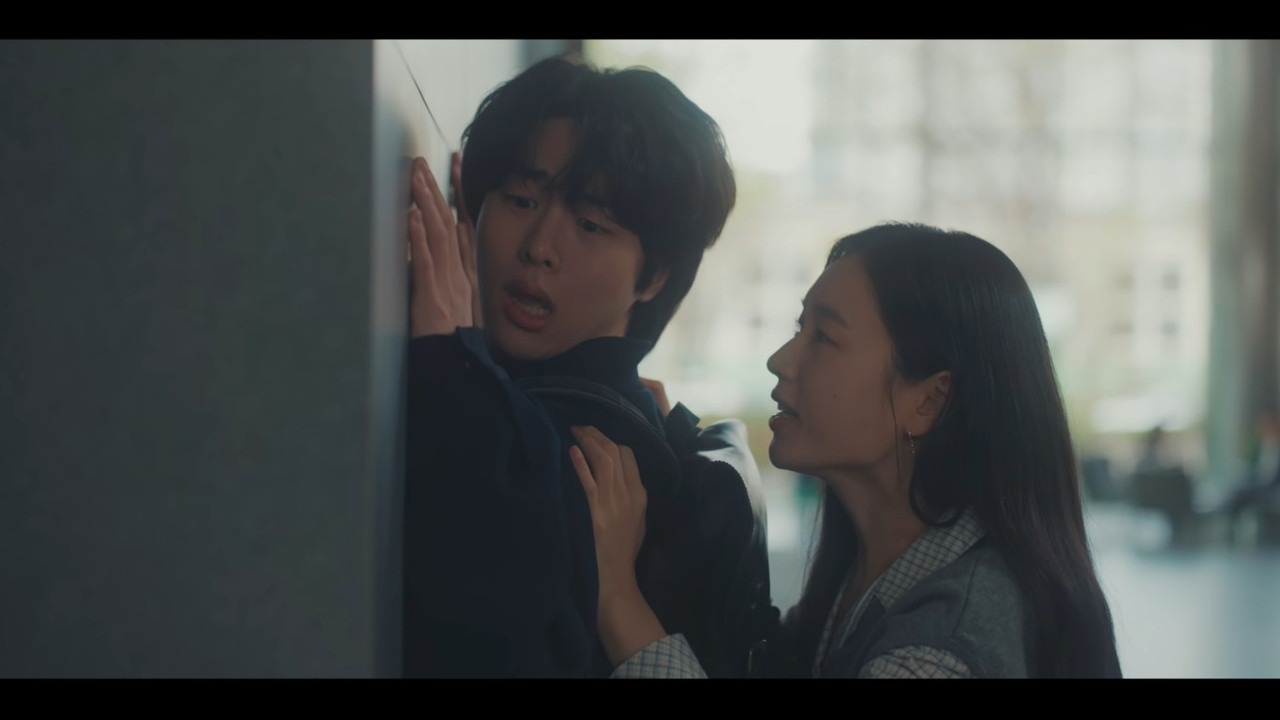 VS Netflix Dynamite Kiss E5Go Da rim Is Mine From Headto Toe 46 48