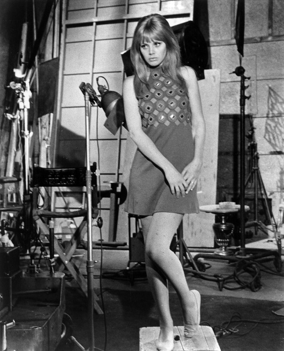 Britt_Ekland_mc18