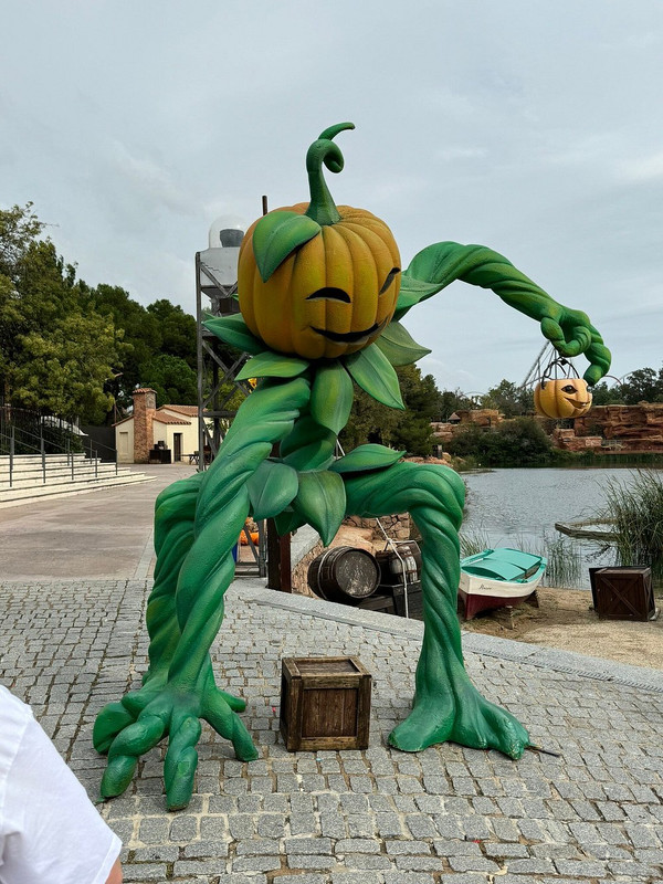 Port-Aventura-World-06