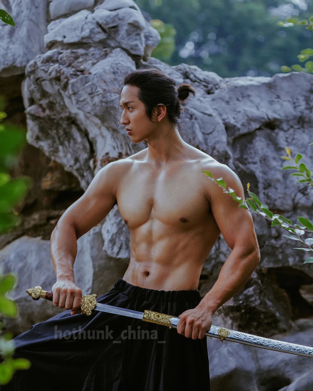 Photo by Chinese hunks 全球華男 on August 06, 2023. (4)