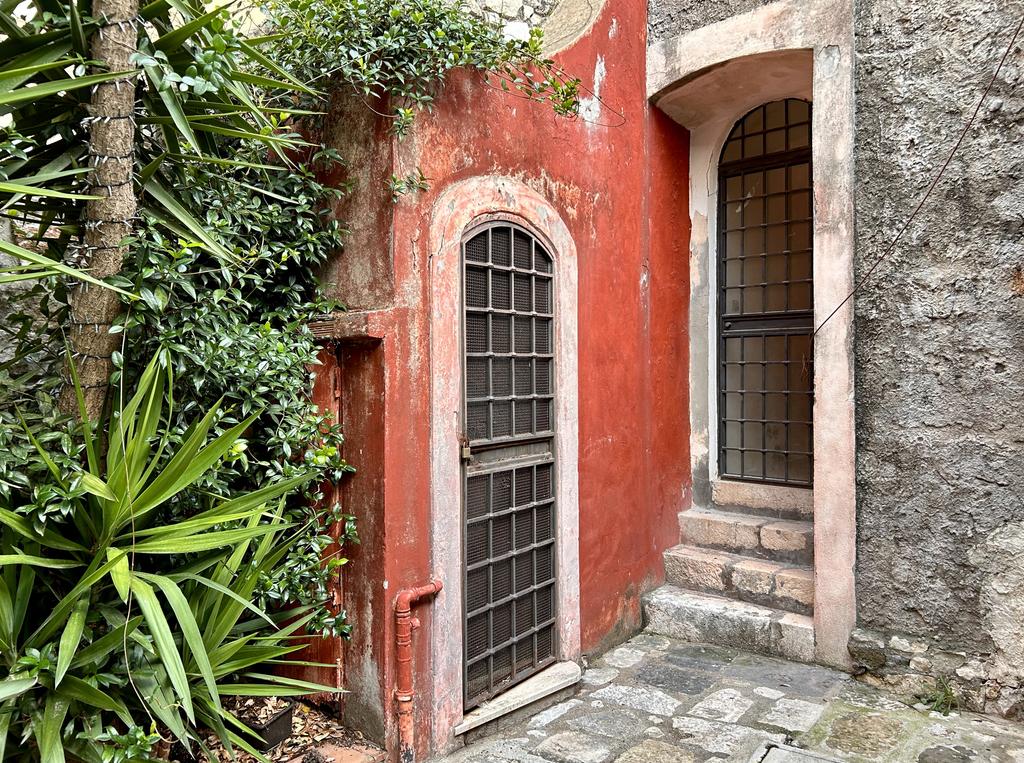 Жаркий сентябрь на побережье Тирренского моря. Жаркий сентябрь на побережье Тирренского моря.