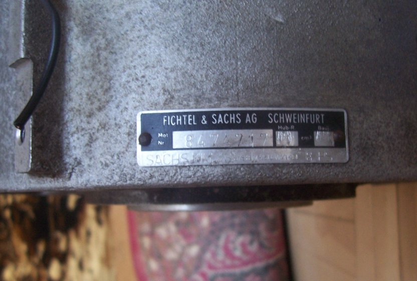 100_8926 m