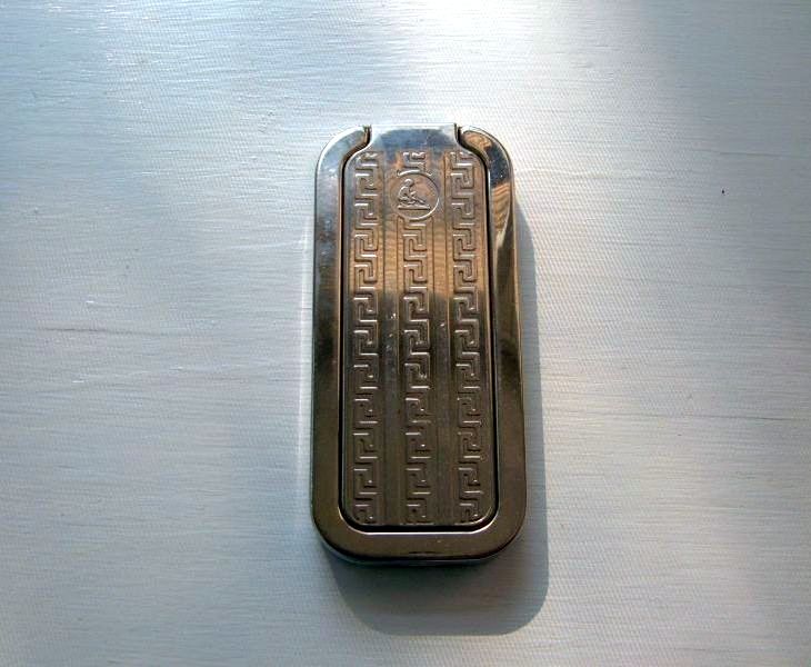 [Image: rolls-1.jpg]