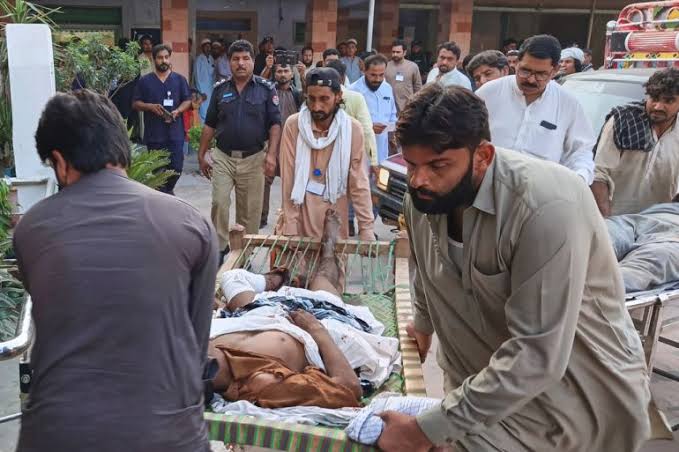 Six police personnel, two women, and a child among 11 martyred in DI Khan checkpost attack