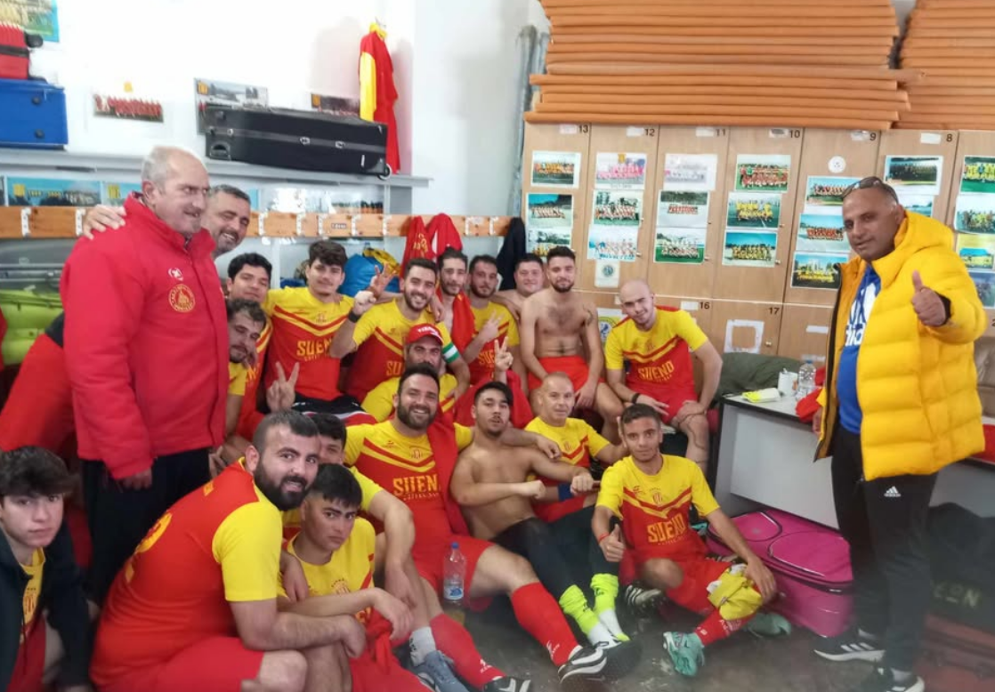 ΕΣΠΑΣΕ ΤΟ ΡΟΔΙ Ο ΛΕΩΝ