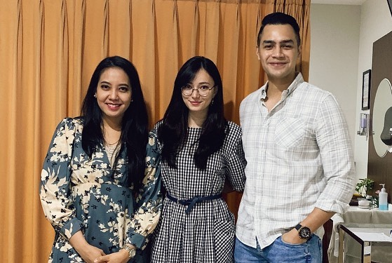 7 Potret suami siaga Jonas Rivanno, setia temani kehamilan Asmirandah