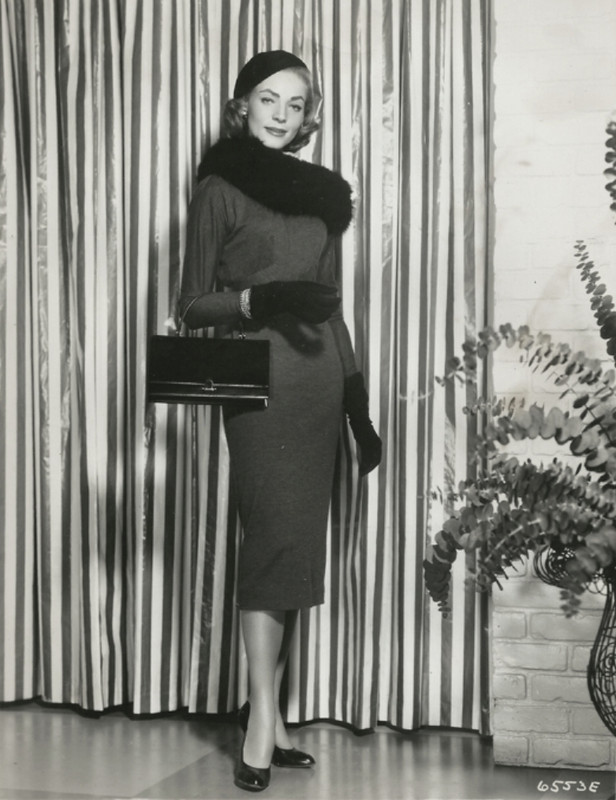 Lauren_Bacall_c47