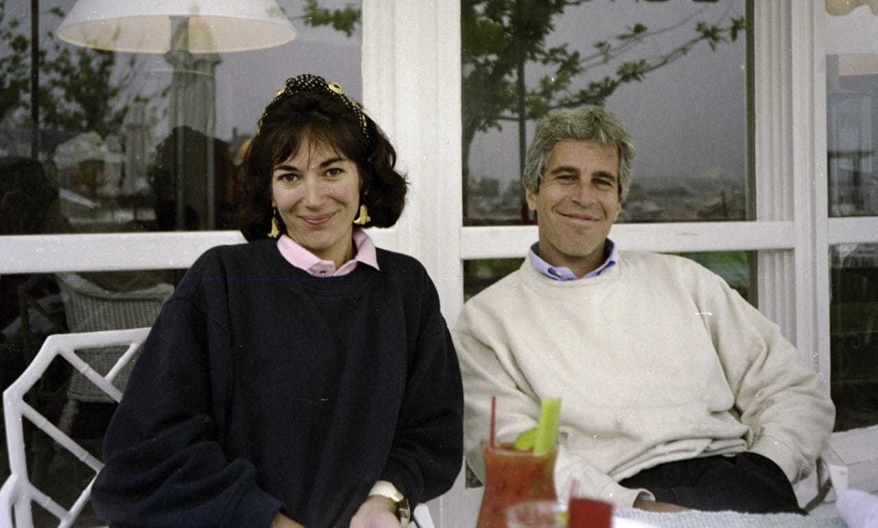 Niegan nuevo juicio a Ghislaine Maxwell, ex pareja de Jeffrey Epstein