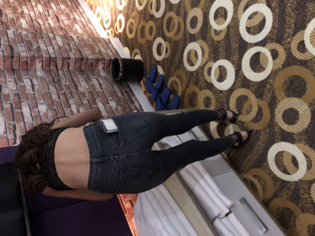 7790A642-5A6D-4BDD-A54C-284D0D1D586E