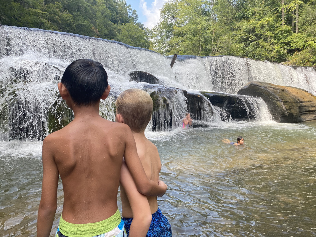 4F12E7C3-6691-4B8A-BA2B-416389F71975