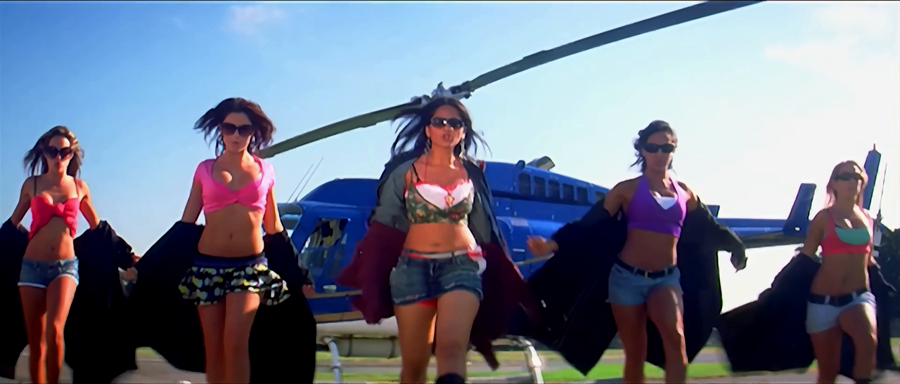 Anushka Shetty Title 4K Song from Okka Magadu2025-04-24 18-36-40-000-214