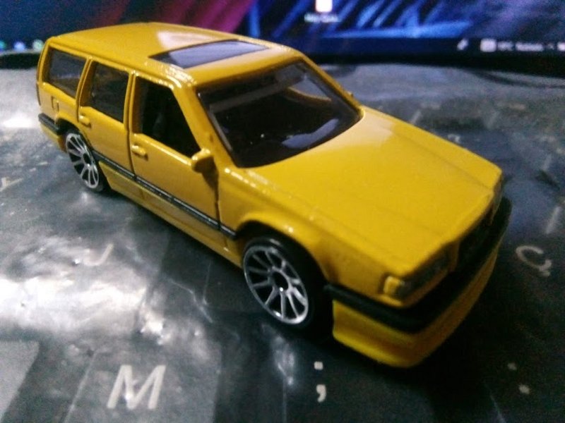 volvo.jpg