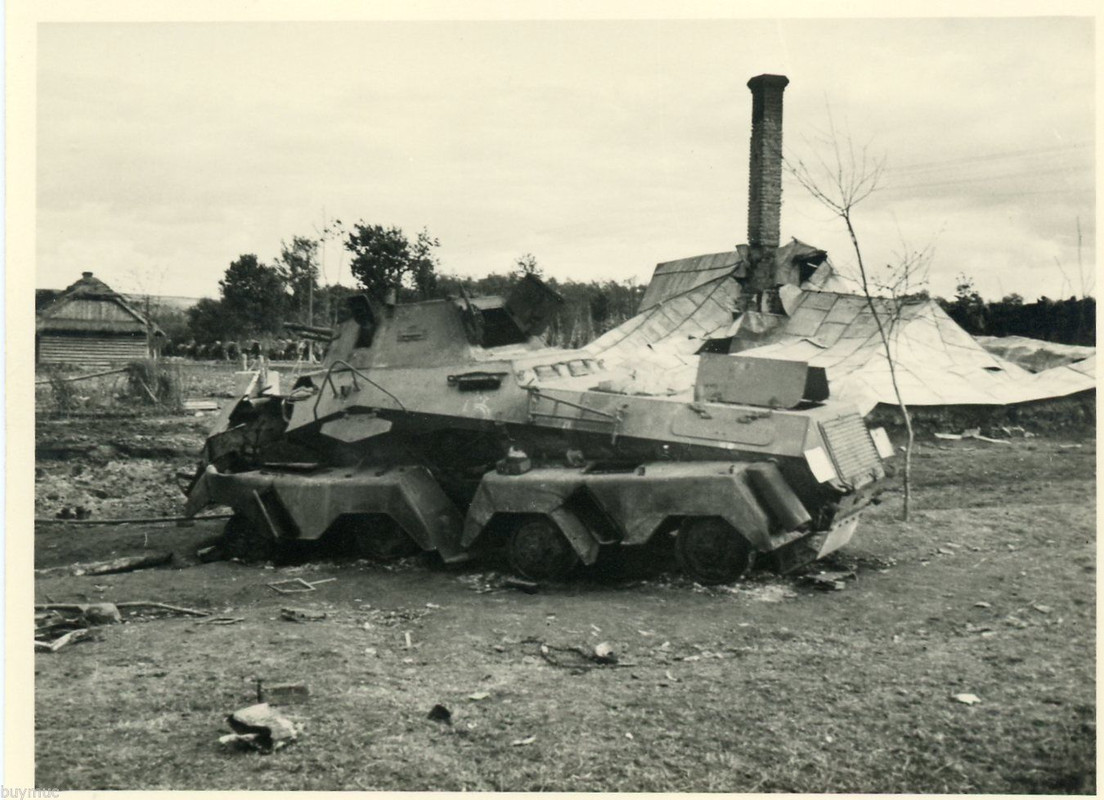 PANZER KETTENFAHRZEUGE GESCHÜTZE BEUTE PANZER