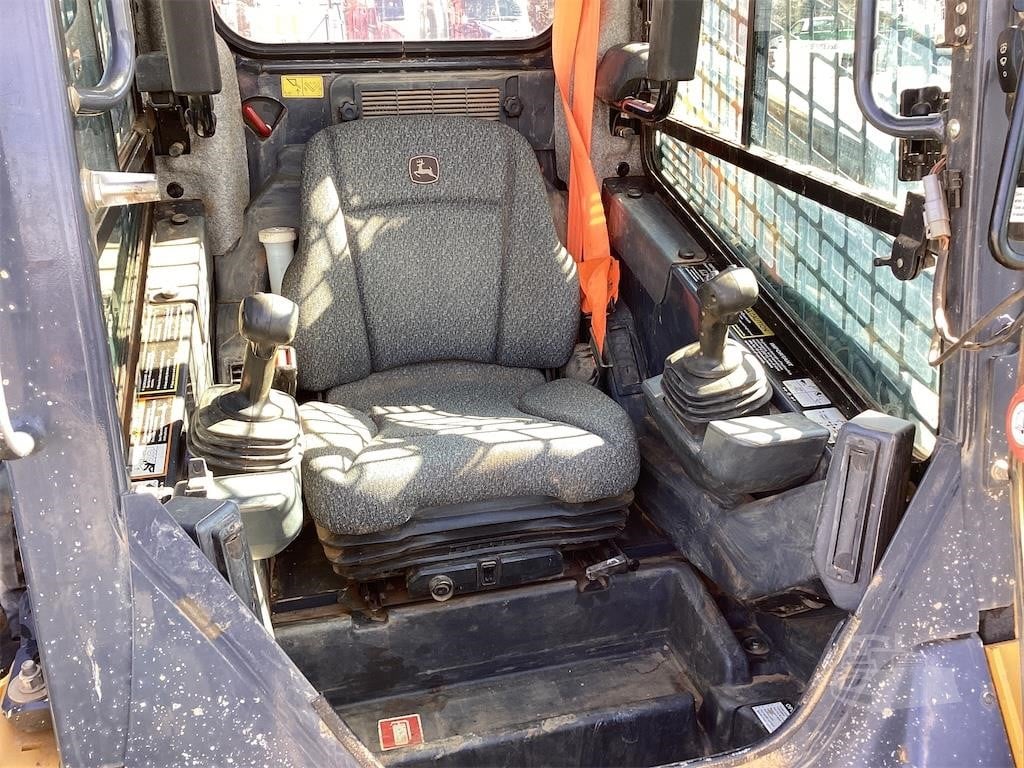 Vehicle thumbnail 23